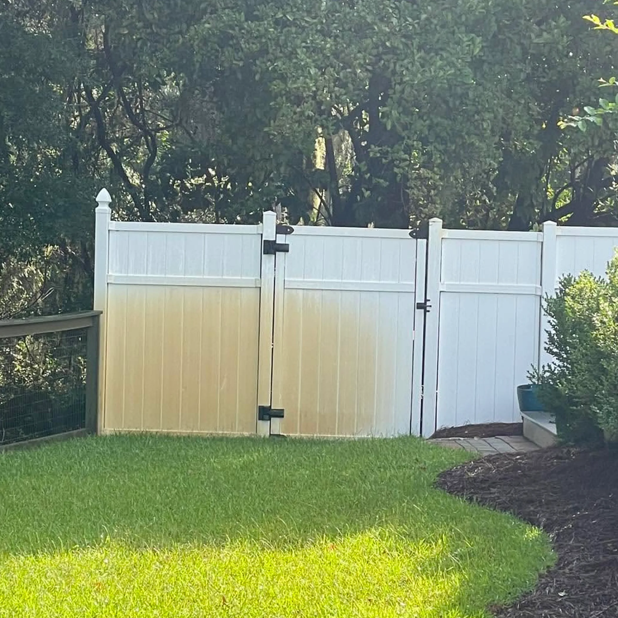 iron stains on metal fence